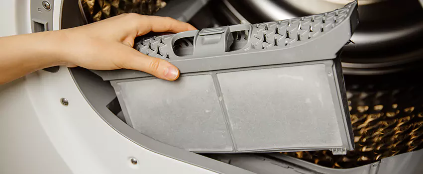 Signs Of A Clogged Dryer Lint Trap in Littleton, Colorado